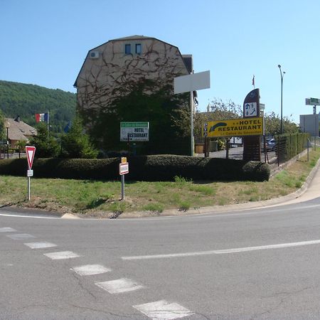 Hôtel-Restaurant Le Calice Du Gevaudan - A75 Banassac Exterior foto